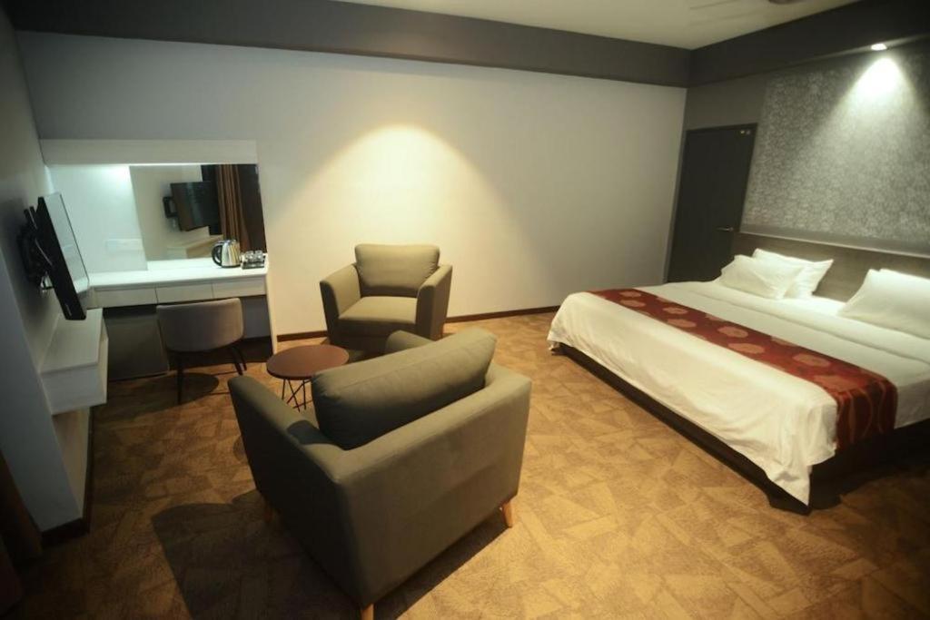 Star-Well Hotel Kuala Lipis Exteriör bild