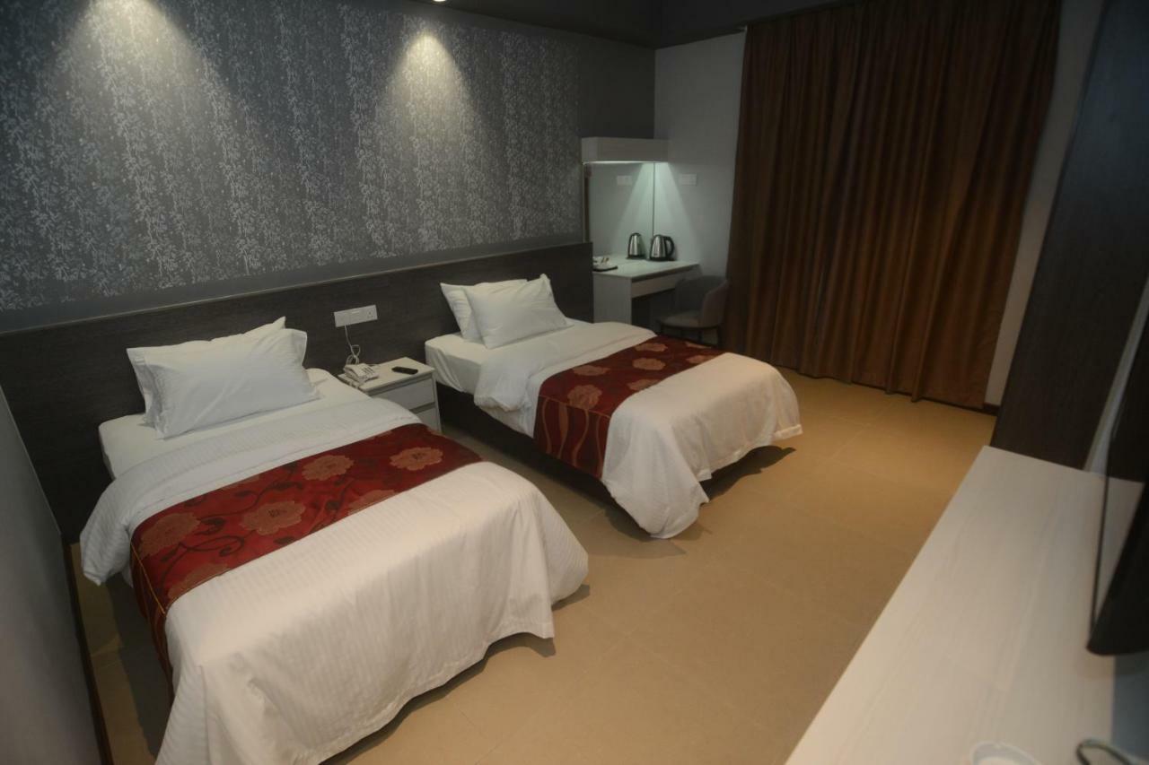 Star-Well Hotel Kuala Lipis Exteriör bild